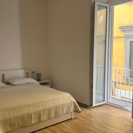 Suite Di Giordy Napoli Centro Eksteriør bilde